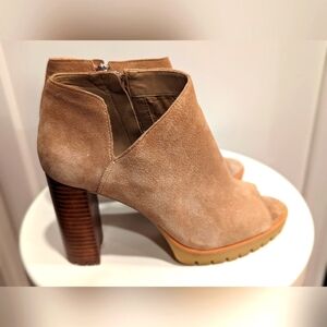 Vince Camuto Women's Hevana Peep Toe Bootie Ankle Boots Size 8.5